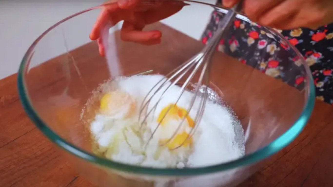 шоколадний торт 3 склянки, простий рецепт без міксера та кухонних ваг