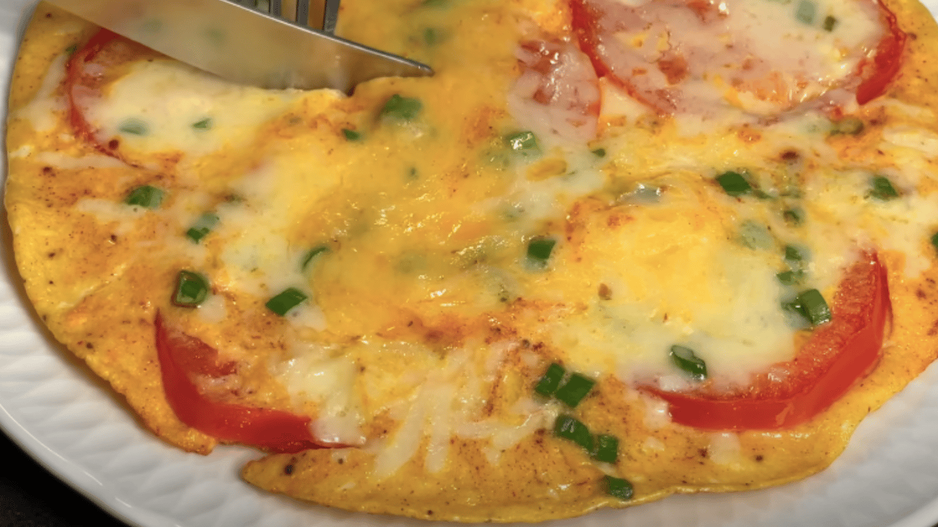 Scrambled eggs with tomatoes — quick 5-minute breakfast