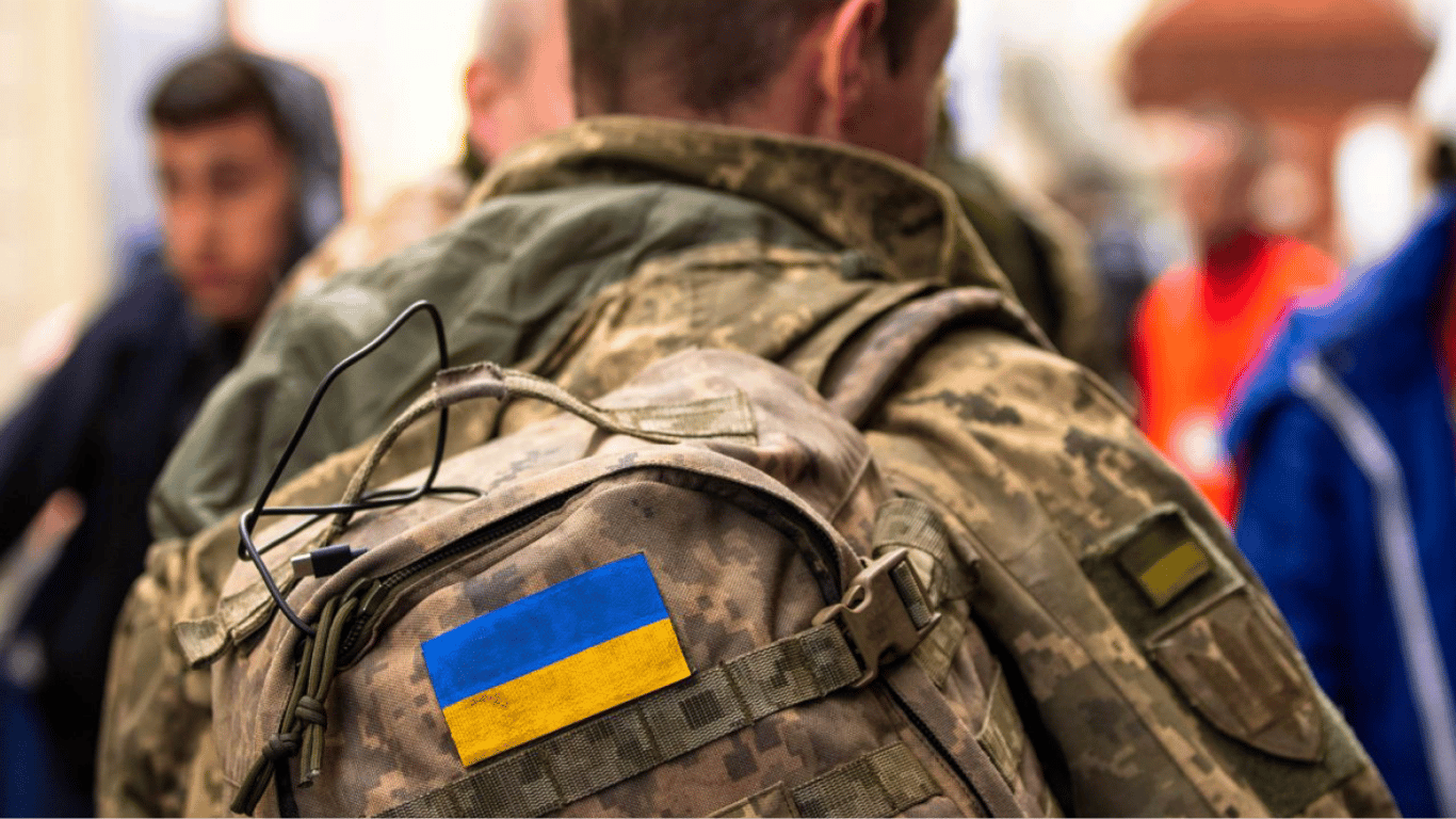 Чи можуть військовозобов'язаним українцям вручати повістки в Польщі