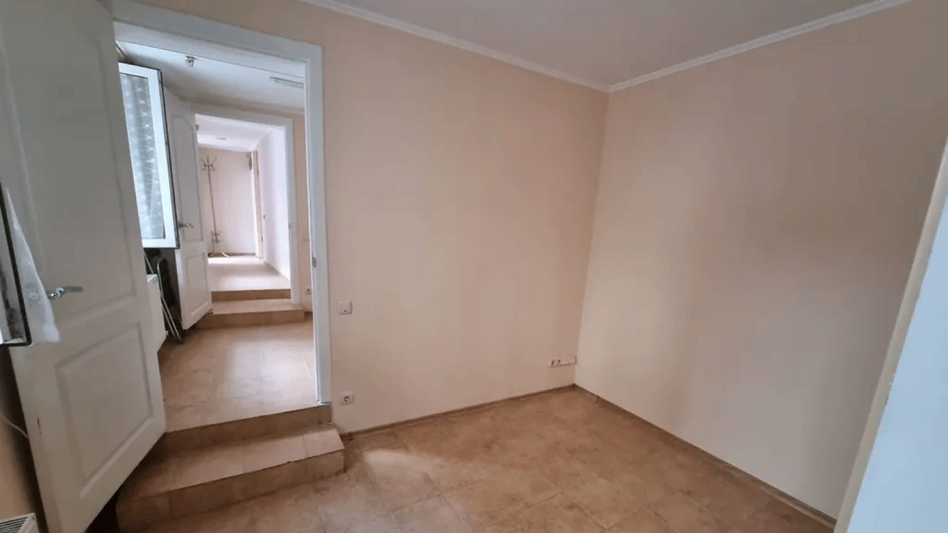 В Одесі продають незвичайну "плацкартну" квартиру — за скільки - фото 3