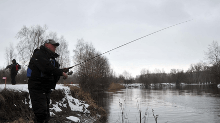 Риболовля на спінінг — за що можна отримати штраф у 2026 році - 285x160