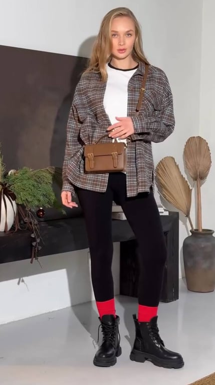 Шкарпетки можна по-різному обіграти в образах