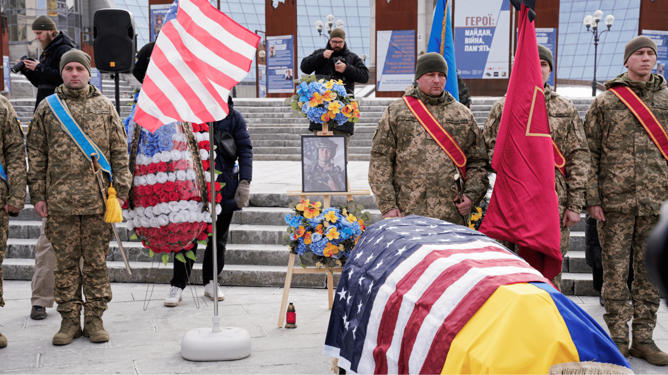 US volunteer medic dies in Ukraine — Funeral ceremony in Kyiv - 250x140