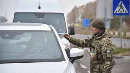 Молдова не пропускает авто из Украины без этой бумажки — детали - 290x166