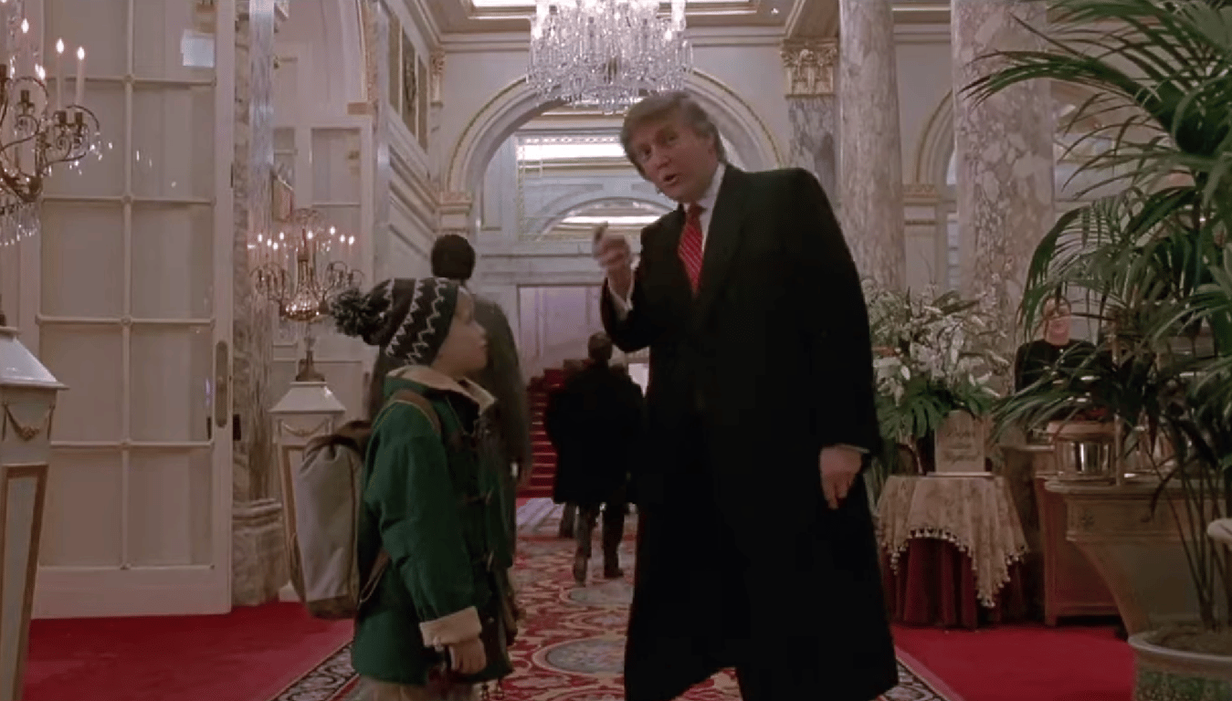 Дональд Трамп у фільмі "Сам удома-2"