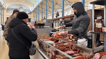 Копченості та ковбаси — як змінились ціни на одеському базарі - 290x166