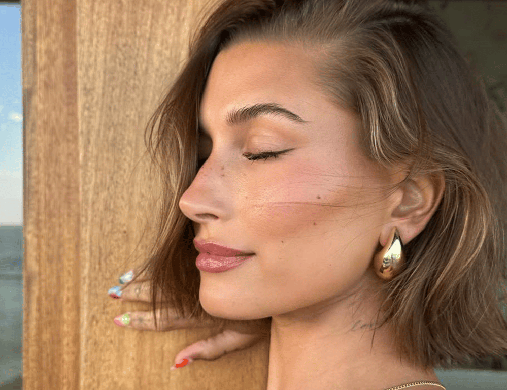 Гейлі Бібер повернула моду на натуральні губи