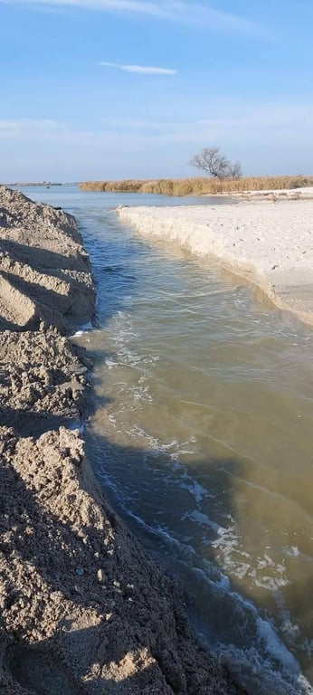 Тузлівські лимани з'єднали з Чорним морем — навіщо - фото 3