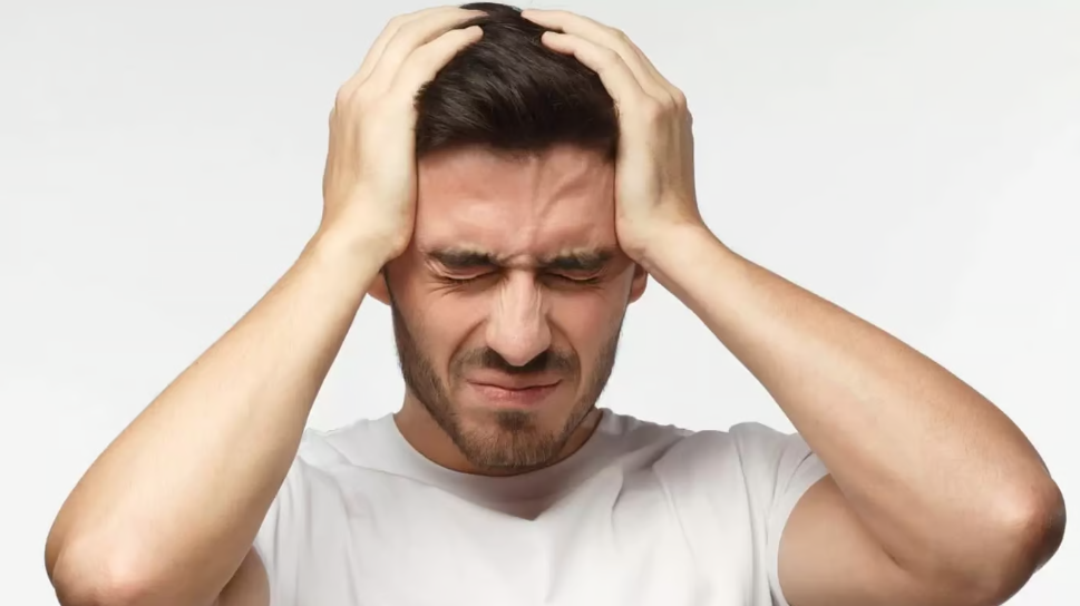 Чоловіку погано