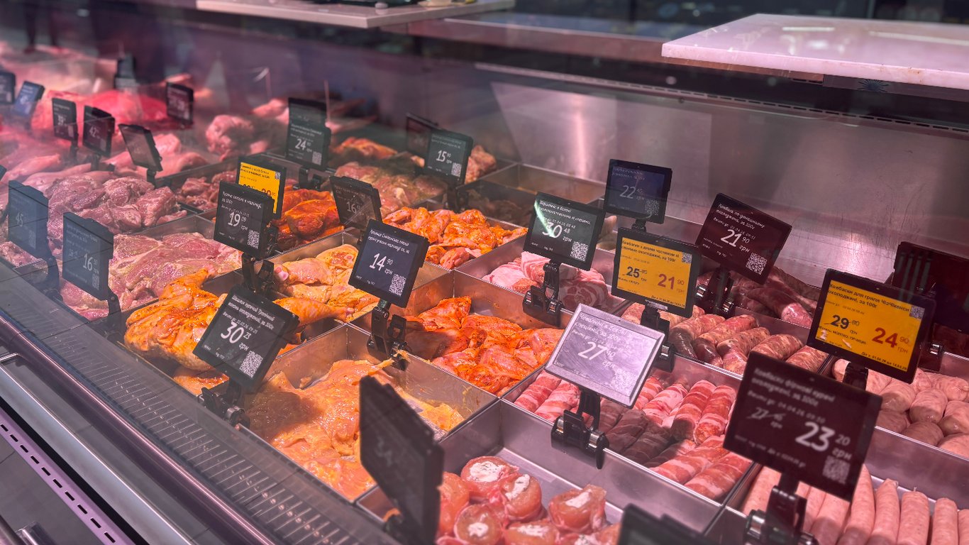 Скидки на продукты до 54%: что отдают намного дешевле в АТБ и Сільпо
