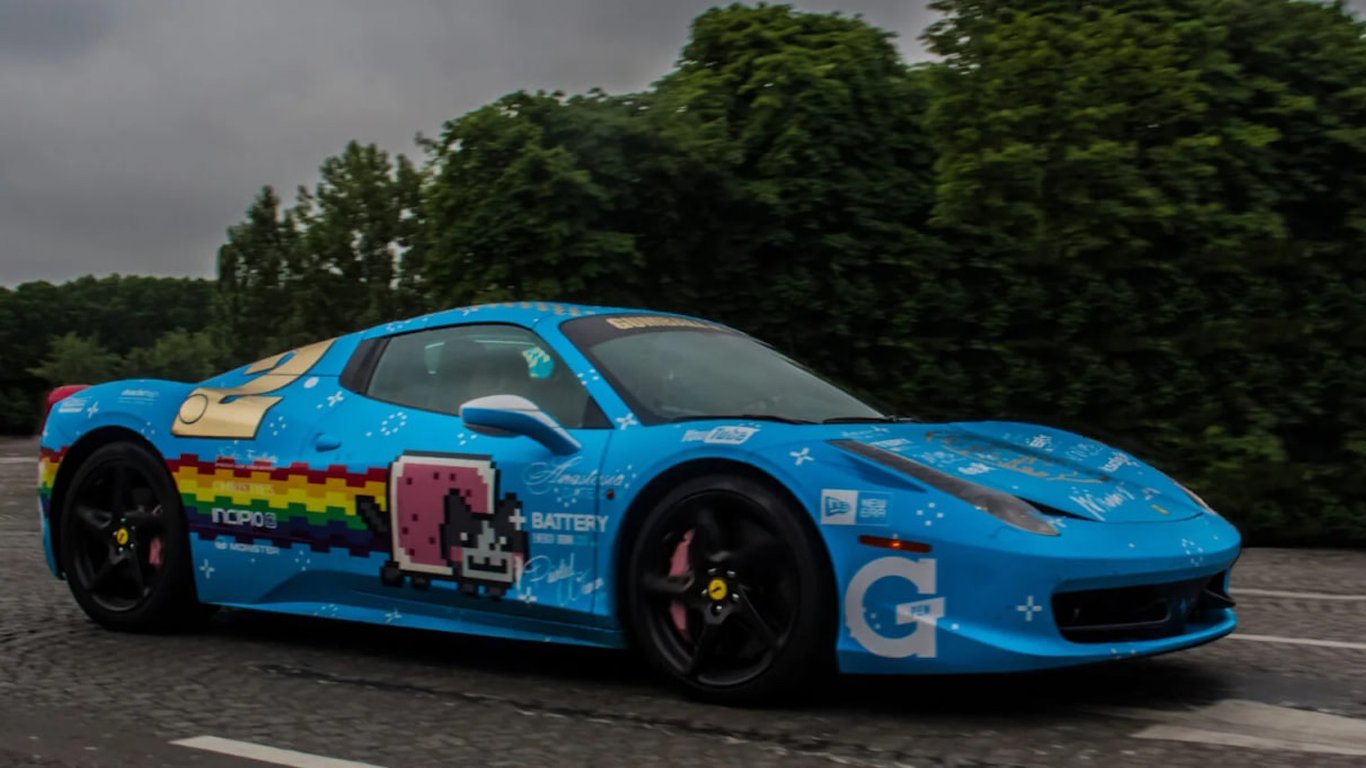 Чому Ferrari забороняє купувати свої машини деяким знаменитостям