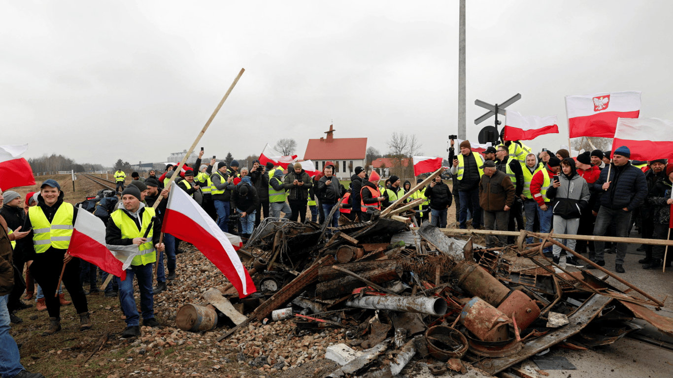 Блокада польской границы — на каких КПП ситуация самая тяжелая
