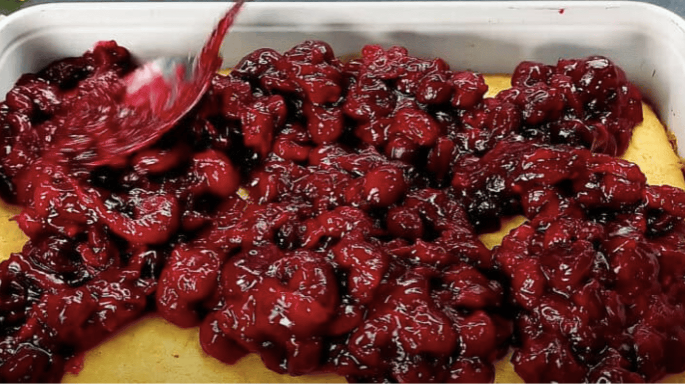 рецепт пирога з вишнями з меренгою