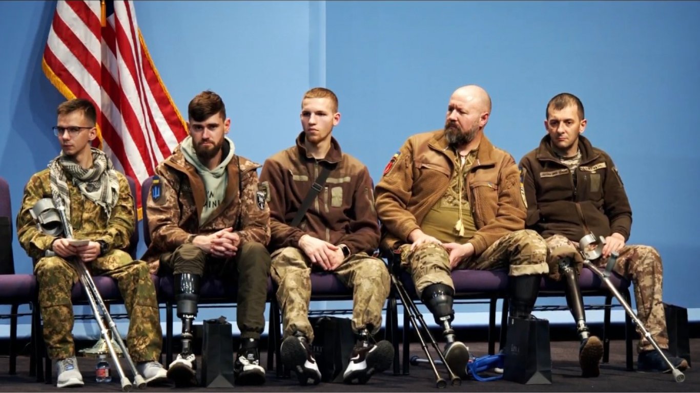 У США зібрали 15 тисяч доларів на протези для українських військових