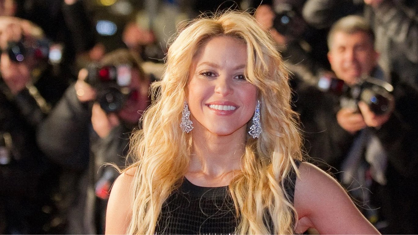 Шакира попрощалась с Испанией: куда после громкого расставания с Пике переезжает певица