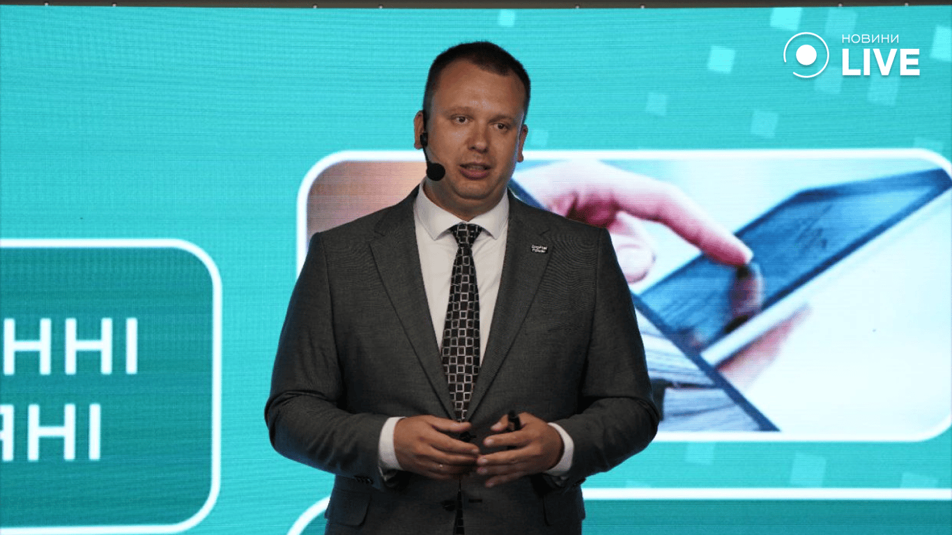 Константин Кошеленко