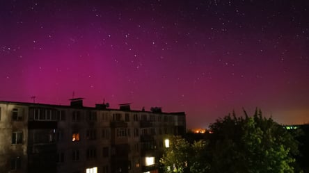В Украине в небе заметили сразу два мистических явления — жители ряда городов говорят об НЛО - 290x166