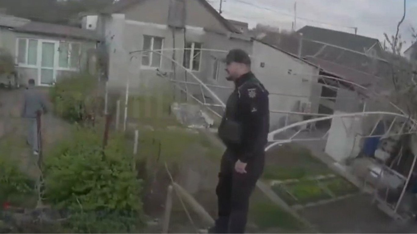 В Одесі військовий у СЗЧ напав із ножем на людей: поранено дитину