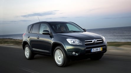 Как Toyota RAV4 2006 года пристыдил Porsche и BMW - 285x160