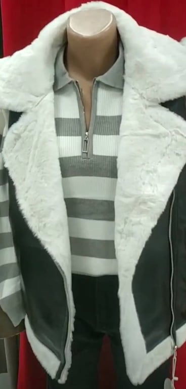 Дублянка безрукавка більше підходить для теплої погоди