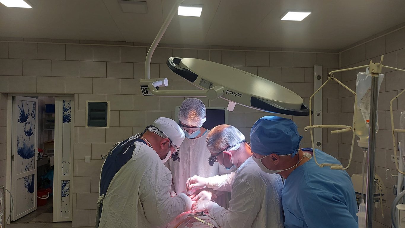 Унікальна операція: одеські лікарі відновили обличчя 11-річної дитини