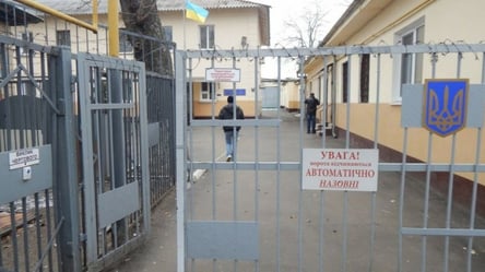 Мобілізація студента зібрала натовп протестувальників біля воріт ТЦК - 290x160