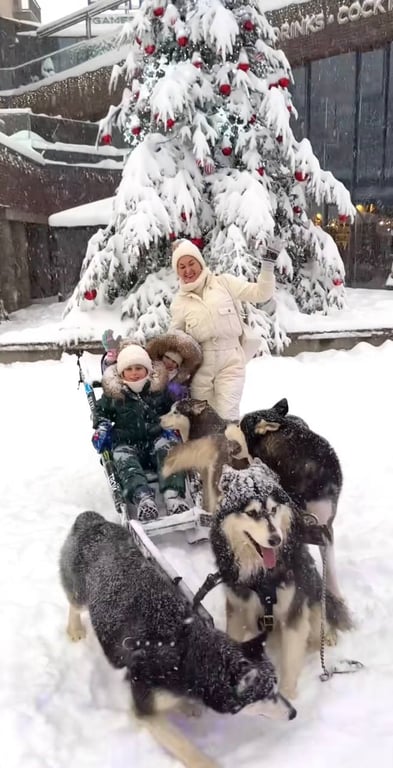 Катерина Бужинська з дітьми на відпочинку