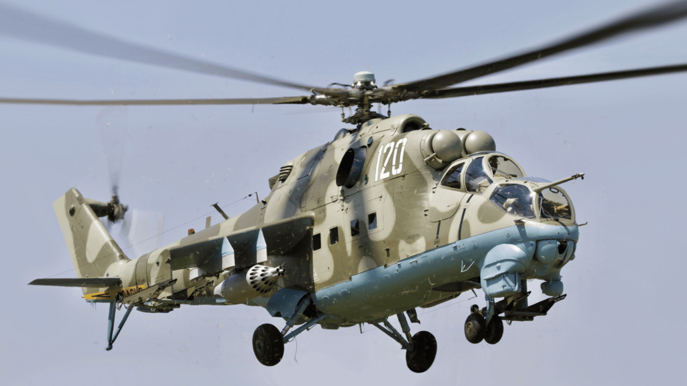 Шесть российских вертолетов приземлились на территории Беларуси — что известно