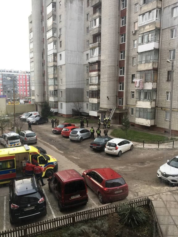 випала з вікна у Львові 23 березня