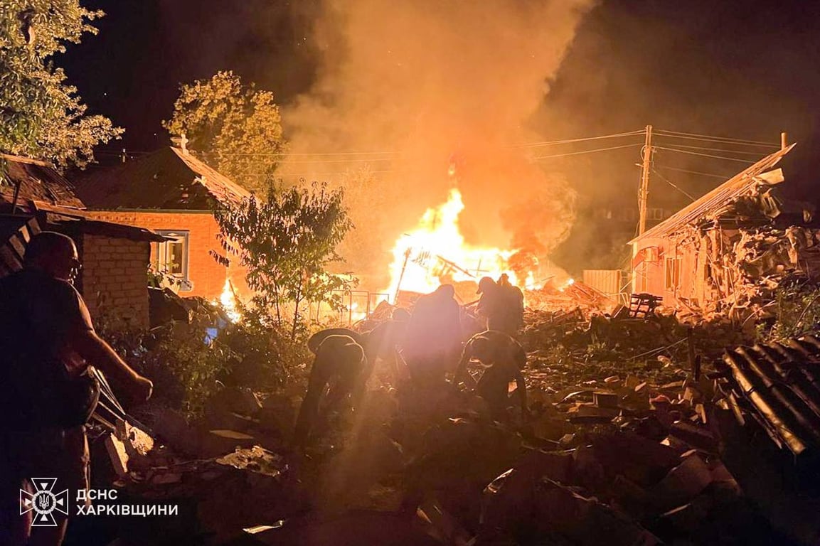 Росія вдарила по будинку в Чугуєві на Харківщині: троє загиблих - фото 2