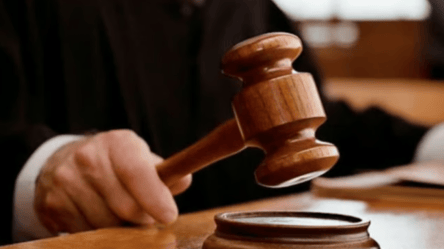 Мужчина избил полицейского в ТЦК — наказал ли суд - 290x160