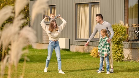 Попит рвонув угору — де українці активно купують будинки - 285x160