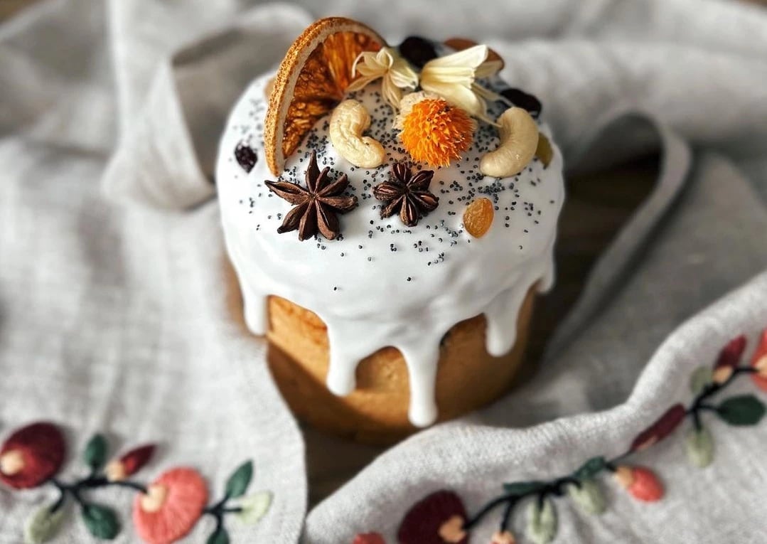 Як прикрасити паски сухофруктами