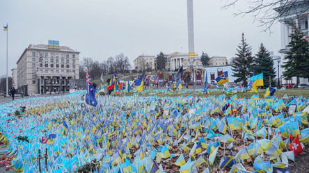 Цена свободы, или Сколько их в земле — о чем нам говорят флаги на Майдане - 285x160