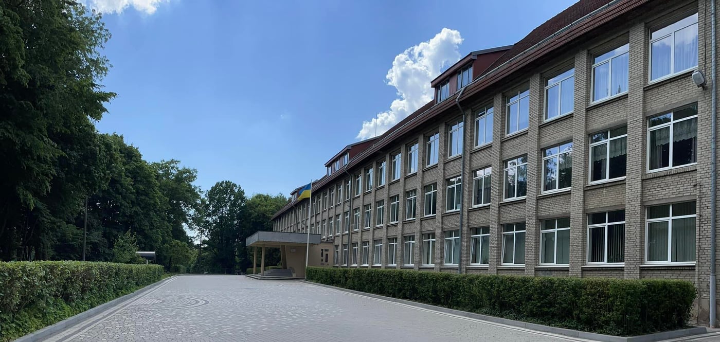 Львівська гімназія "Євшан"історія