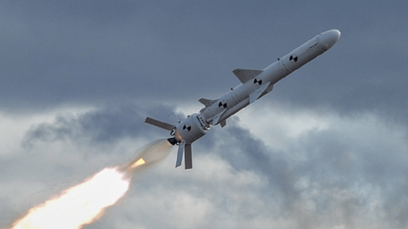 Загроза удару РФ по Україні вночі 6 серпня: куди летять ракети