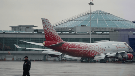 Росіяни мало не розбилися на літаку до В'єтнаму - 285x160