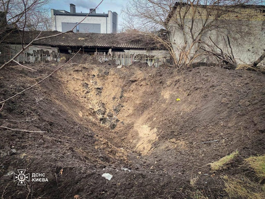 Зеленский отреагировал на ракетный удар по Киеву - фото 6
