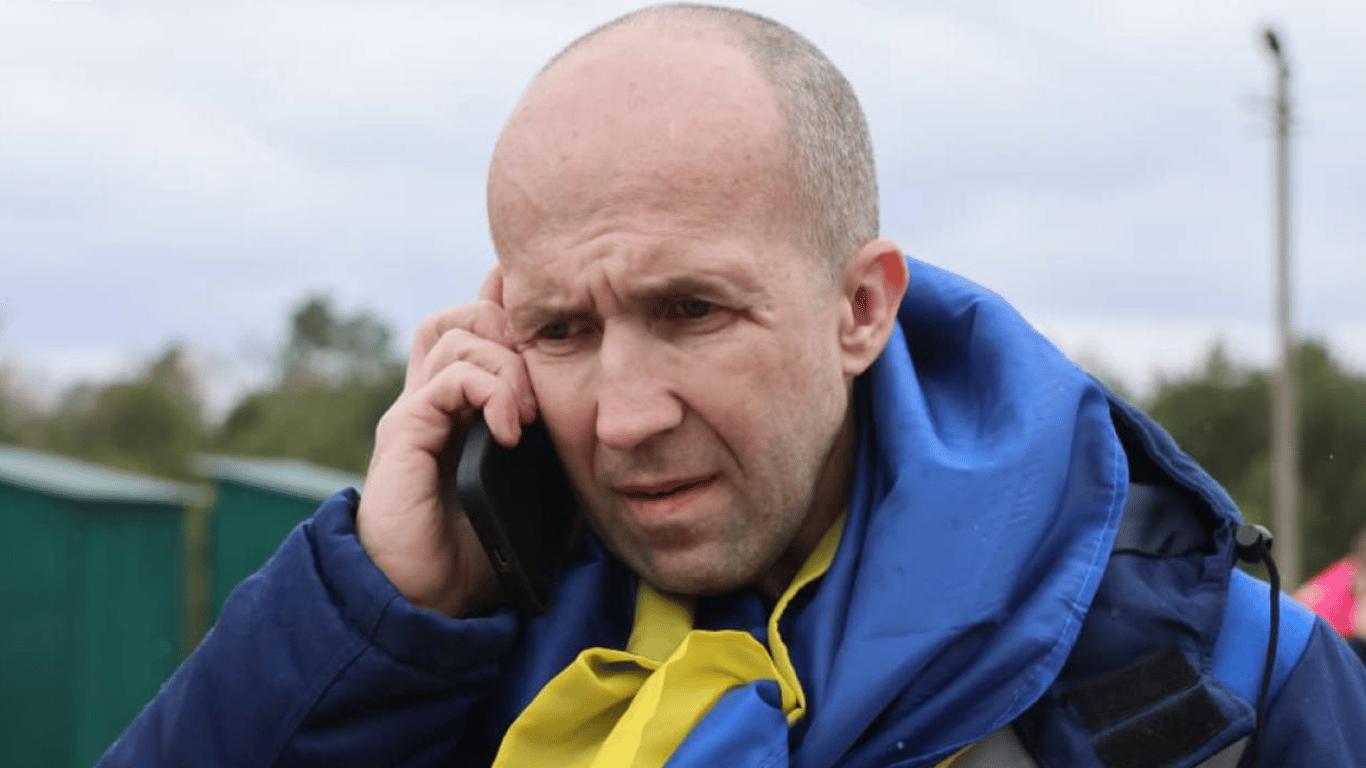 Дзвінки додому та сльози: перші емоції українців після полону