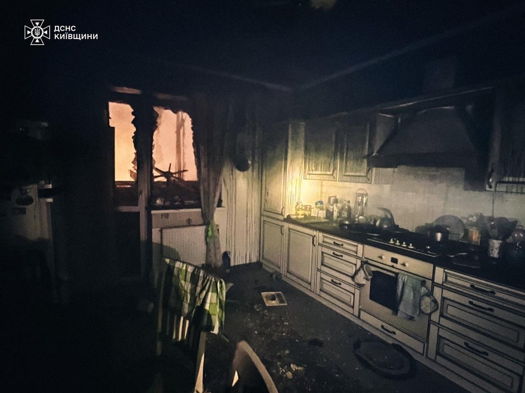 Жахливі наслідки атаки на Київщині: є загиблі, поранені та зруйновані оселі.