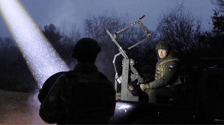 Военные ВСУ ликвидировали атаку "Шахедов" на востоке — видео - 285x160