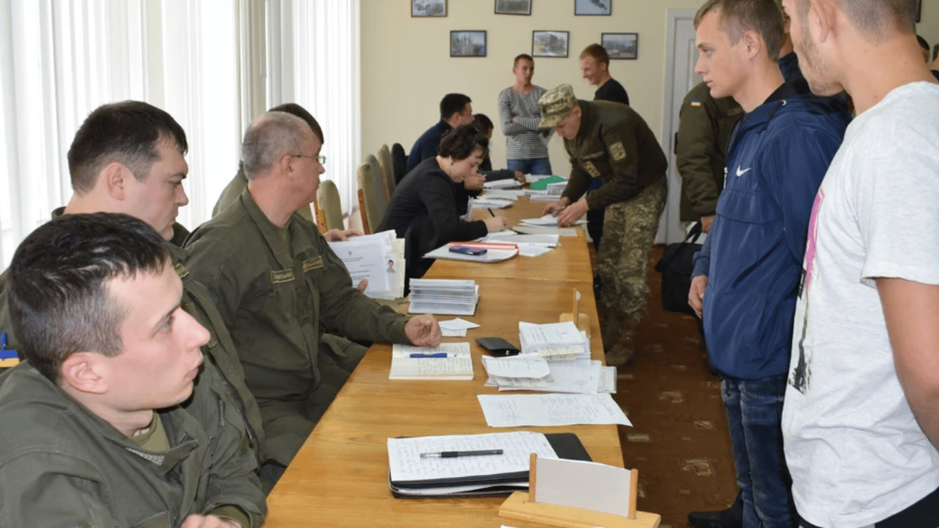 Неявка в ТЦК по повістці — що чекає на військовозобов'язаних