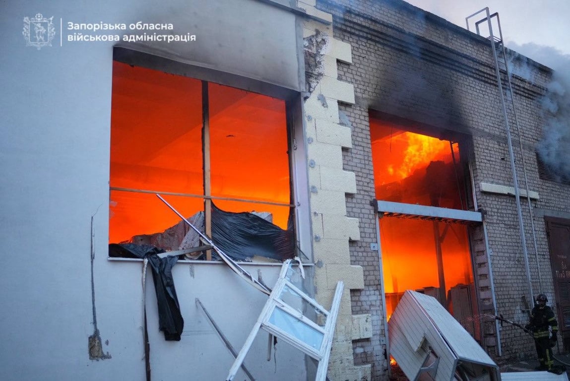 Обстріл Запоріжжя 14 червня — фото наслідків атаки - фото 2