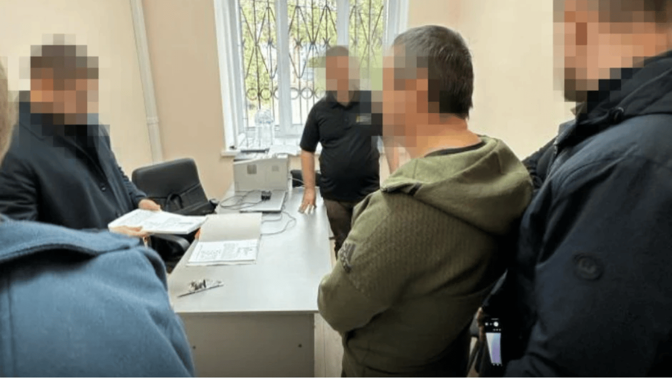 Заробили на освітленні понад 16 мільйонів — в Одесі викрили депутата обласної ради