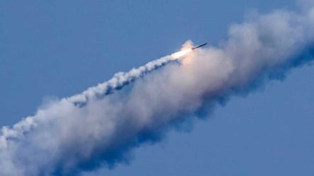 Поблизу Дніпра лунали вибухи — сили ППО збили російську ракету - 285x160