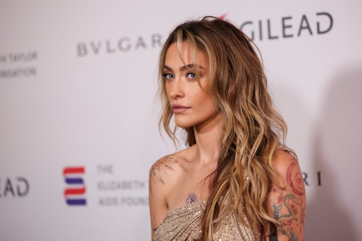 Донька Майкла Джексона з міркувань безпеки вийшла на червону доріжку з "грізним" охоронцем - фото 2