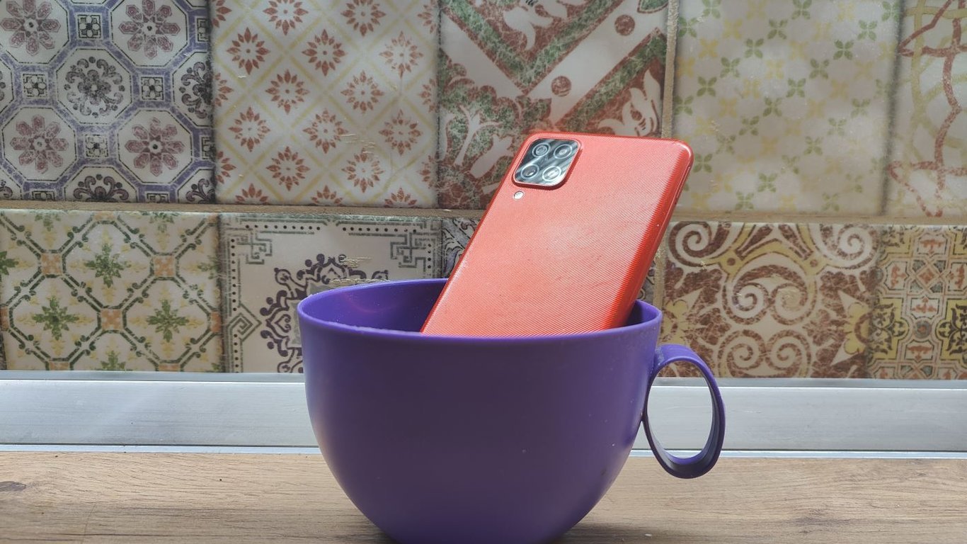 Як збільшити звук будильника на смартфоні за допомогою чашки