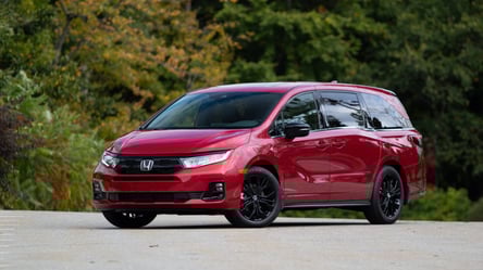 Пʼять сімейних мінівенів з найбільшим вантажним простором - 285x160