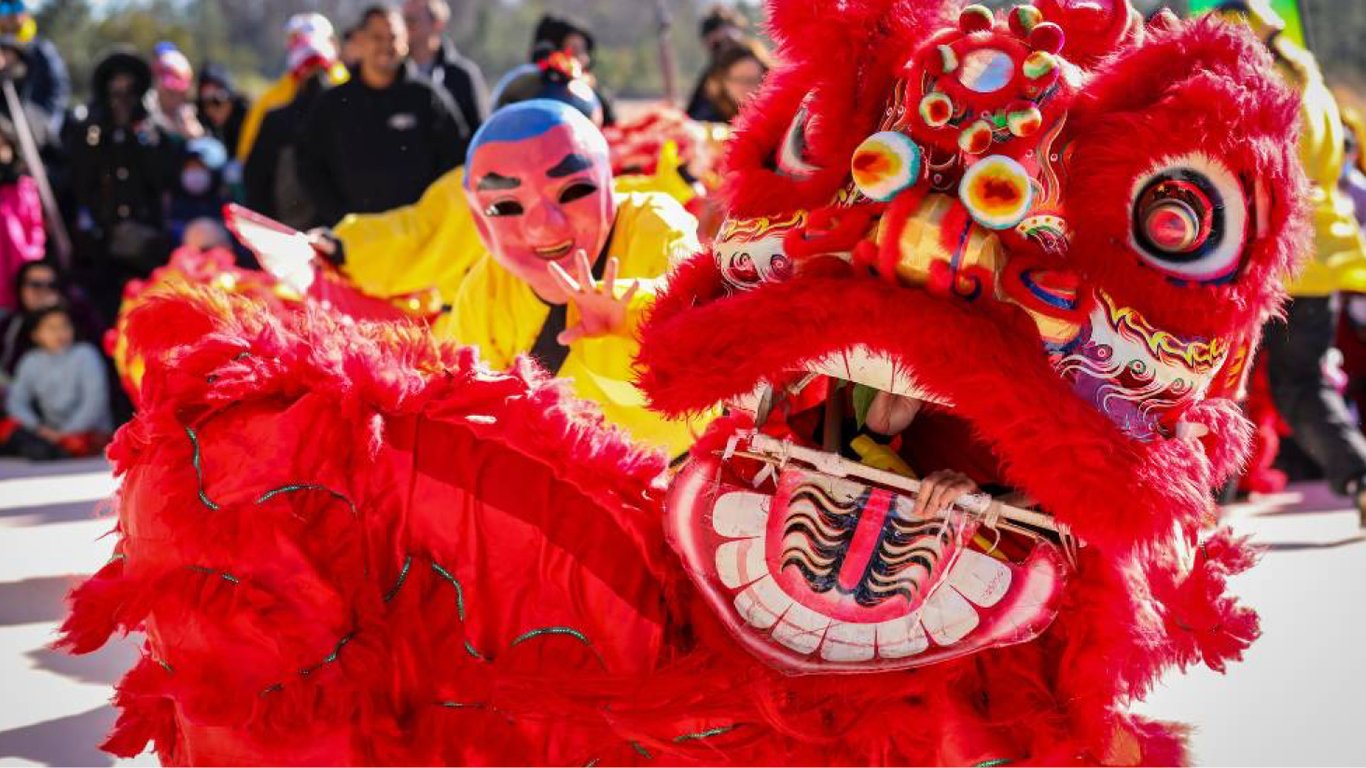 Сьогодні світ відзначає Китайський Новий рік 2024 — яскраві та щирі привітання