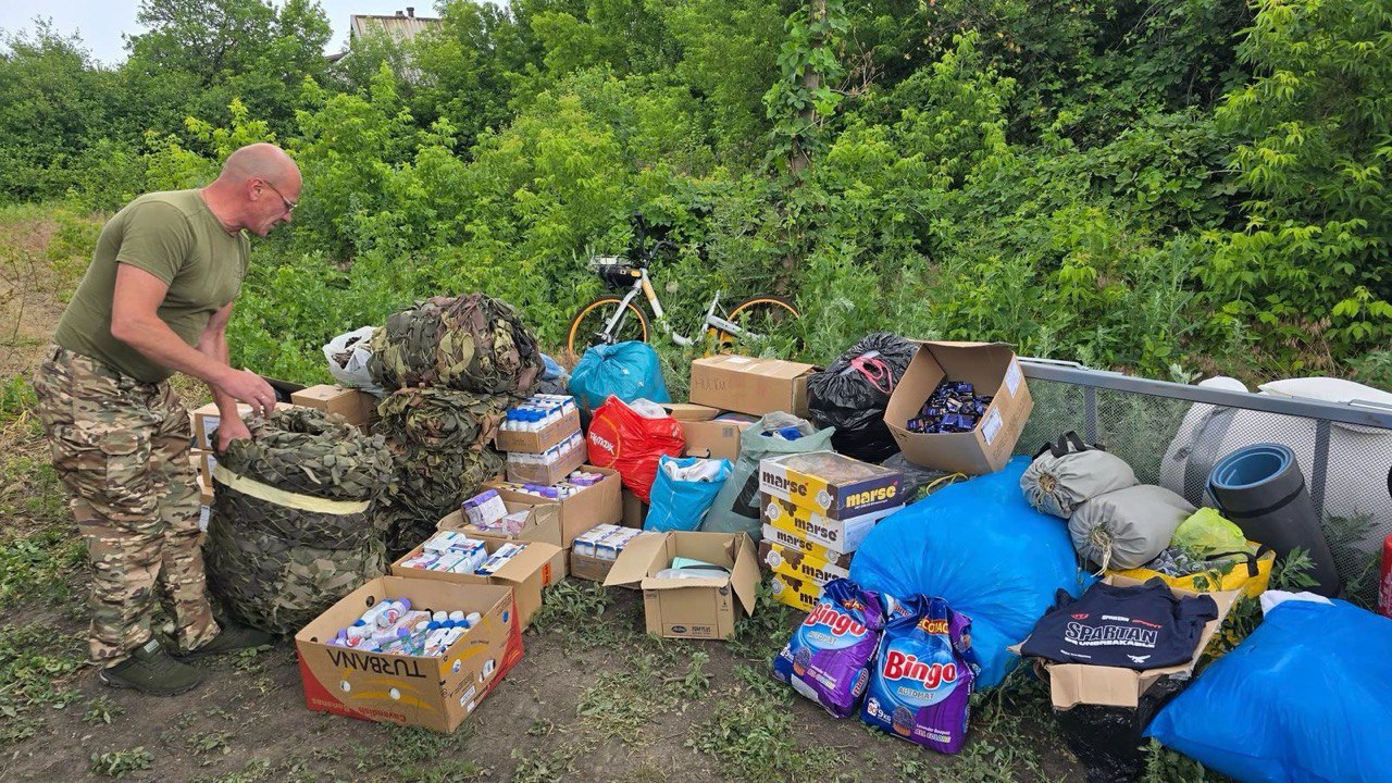 Кіноспілка передала допомогу воїнам